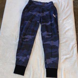 Victoria Secrets Pink camo joggers xsmall